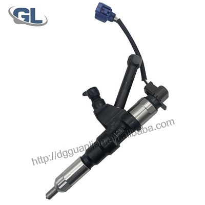 히노 P11C 23670-E0351 고벨코 SK450을 위한 뜨거운 살레 연료-커먼 레일 분사기 디젤 엔진 095000-5215